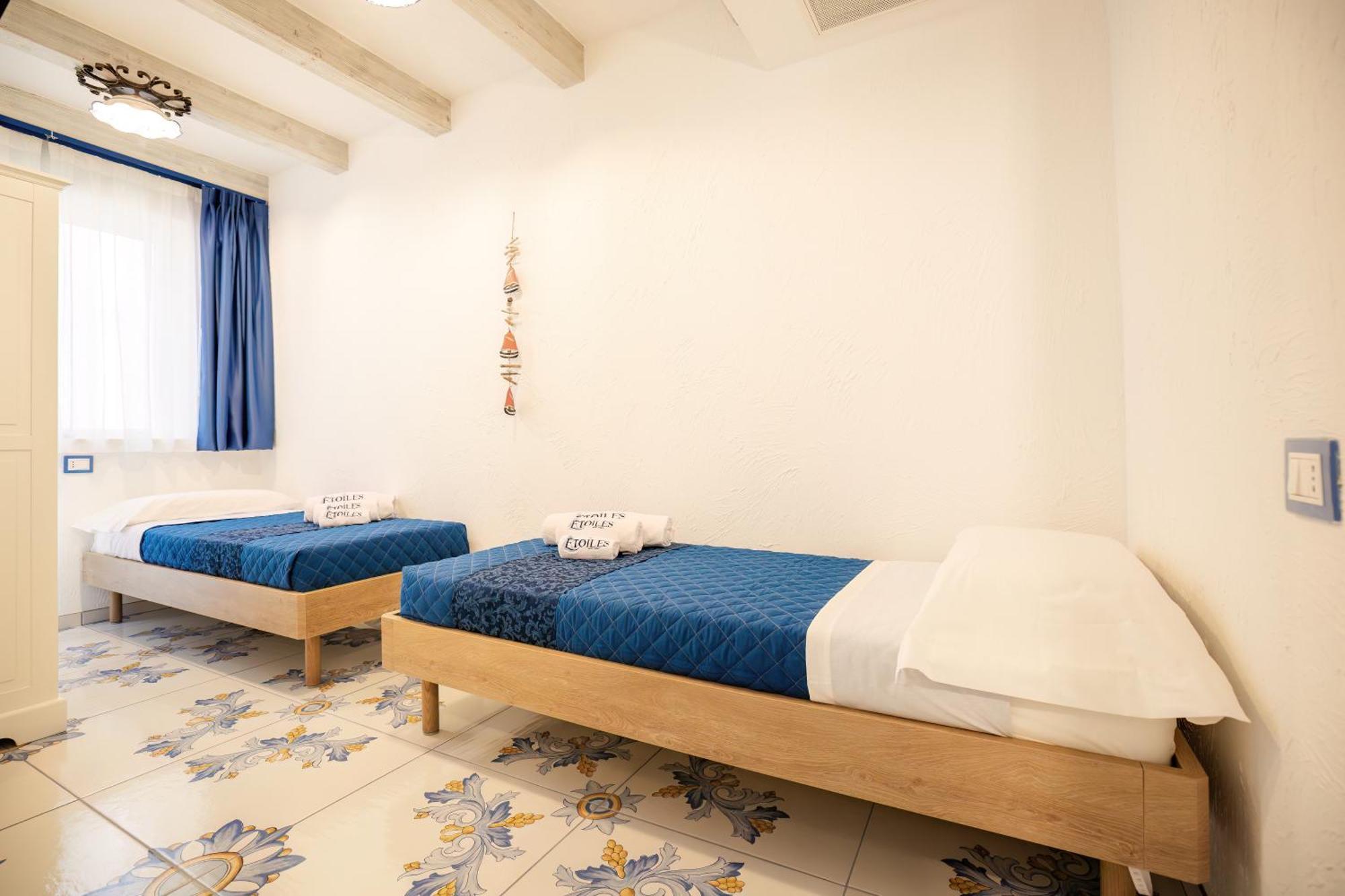Etoiles Guest House جويا تورو المظهر الخارجي الصورة