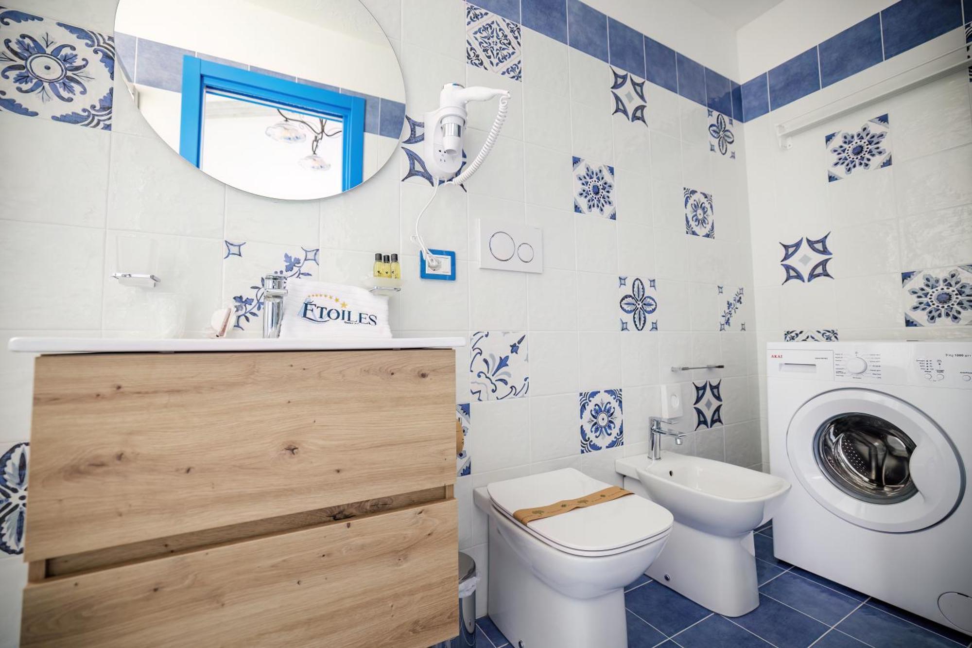 Etoiles Guest House جويا تورو المظهر الخارجي الصورة
